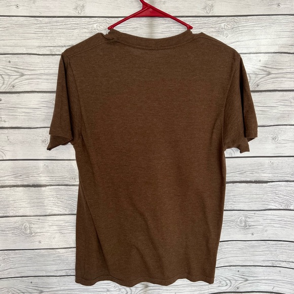 Levi’s short sleeve brown t-shirt - Picture 2 of 2